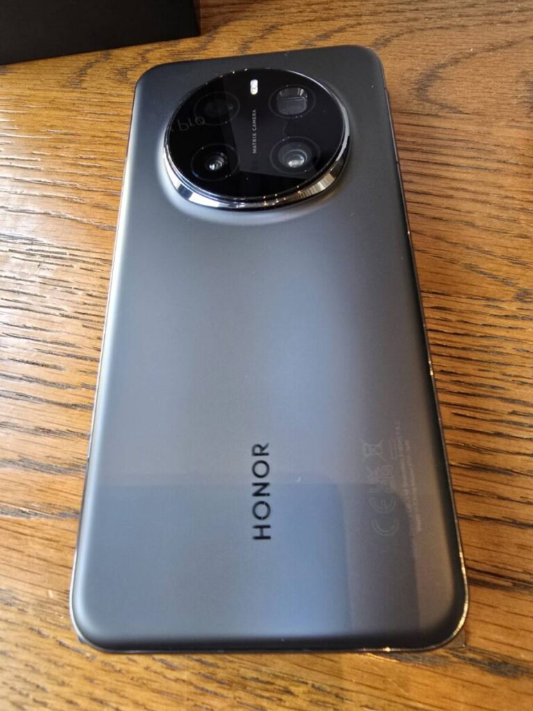 รีวิว HONOR Magic7 Pro สมาร์ทโฟนแฟลกชิปใหม่ “กล้องโทรได้”