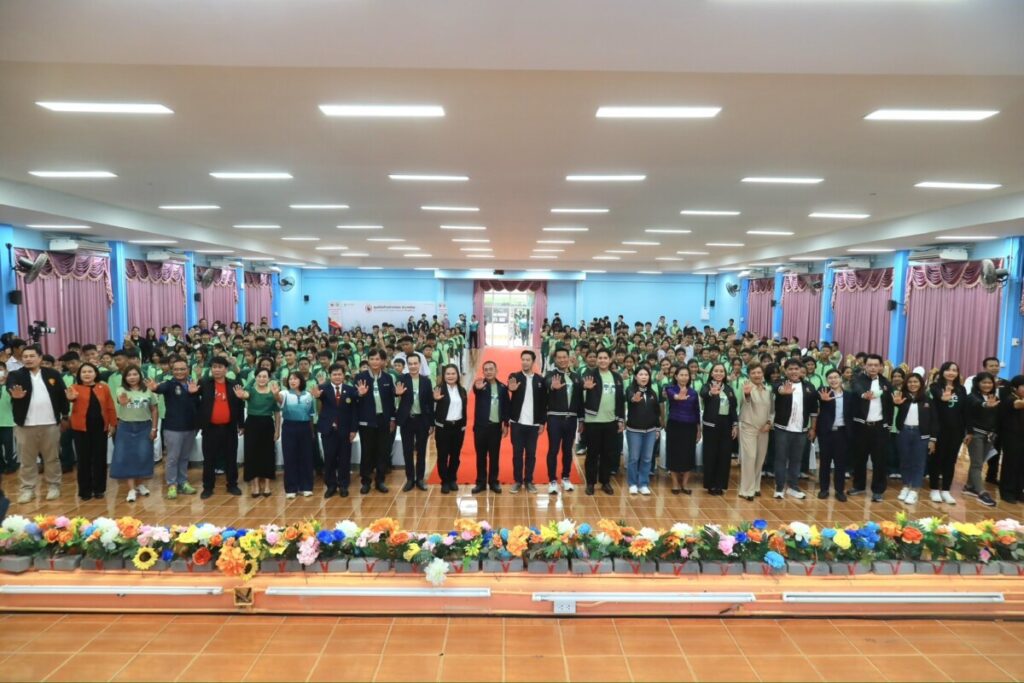 ดีอี คิกออฟเสริมทักษะดิจิทัลภาคเหนือตอนล่าง! ดัน "ผู้นำชุมชน-ผู้สูงอายุ-เยาวชน" รู้เท่าทัน "ข่าวปลอม" สร้างภูมิคุ้มกันภัยออนไลน์