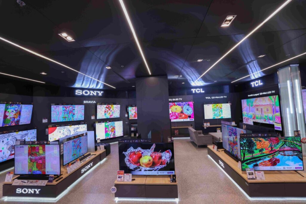 จากจอทีวีสู่ผืนผ้าใบดิจิทัล! เพาเวอร์บายเนรมิตโชว์รูมเป็นแกลเลอรี่อาร์ตจากศิลปินออทิสติก