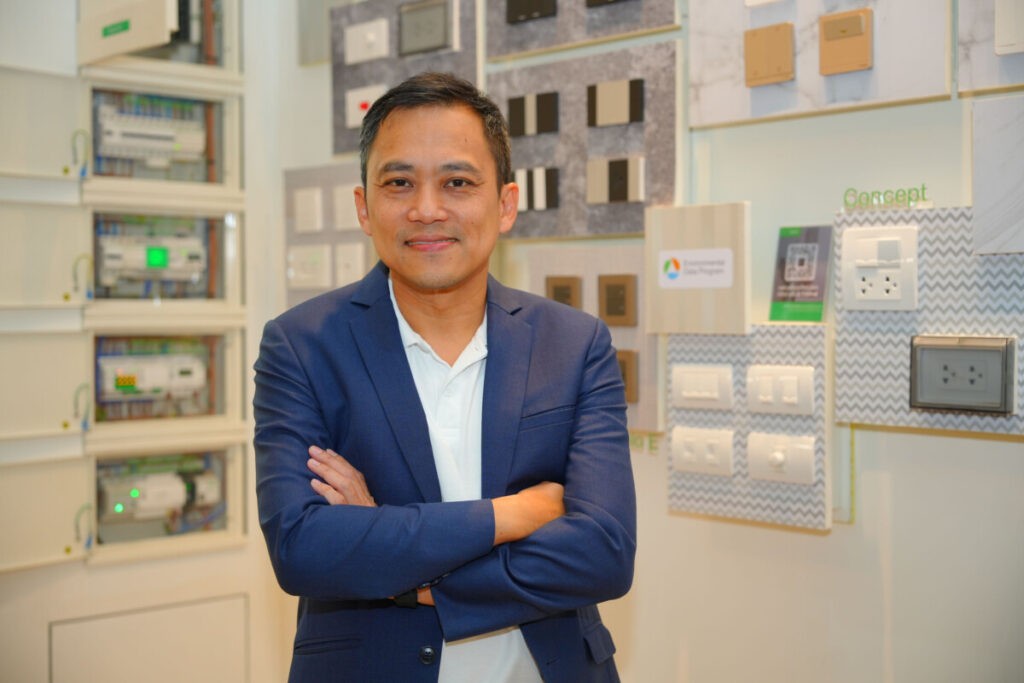 ชไนเดอร์ อิเล็คทริค ขับเคลื่อน “Homes of the Future” ชูเทคโนโลยีจัดการพลังงาน พร้อมปั้น "ชุมชนช่างไฟชไนเดอร์" ตอกย้ำกลยุทธ์ยั่งยืน