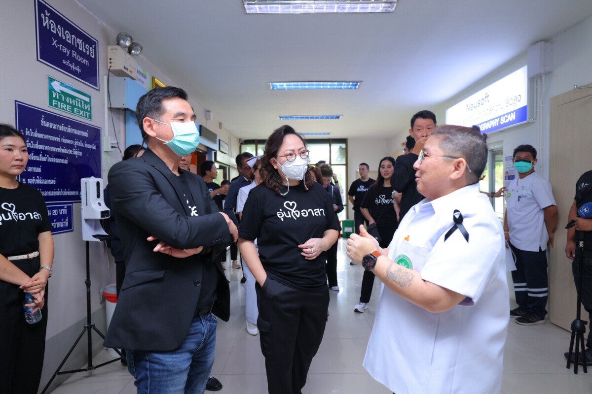 35 ปีแห่งการ "คิดเผื่อ" AIS ส่งต่อพลังใจและอุปกรณ์แพทย์รวม 6.2 ล้านบาท สู่ชุมชนที่ขาดแคลน